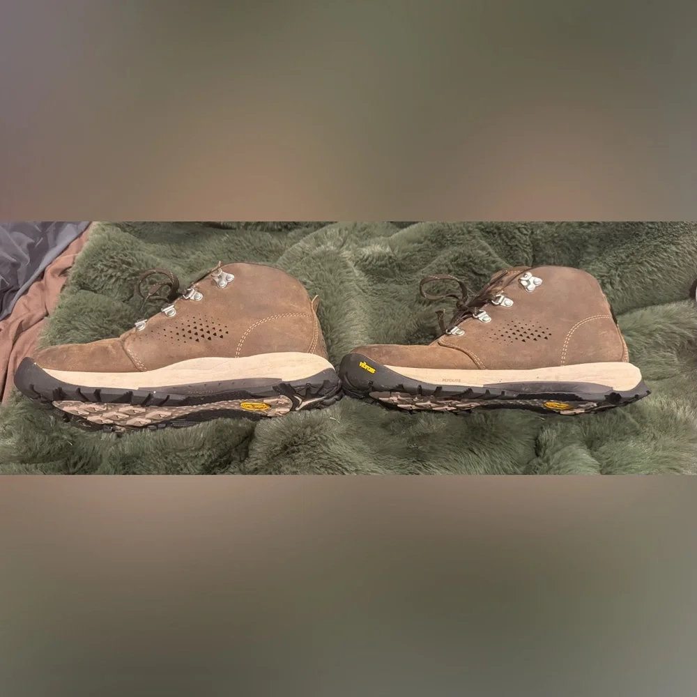 Danner Inquire Chukka Hiking Boots - Picture 11 of 13